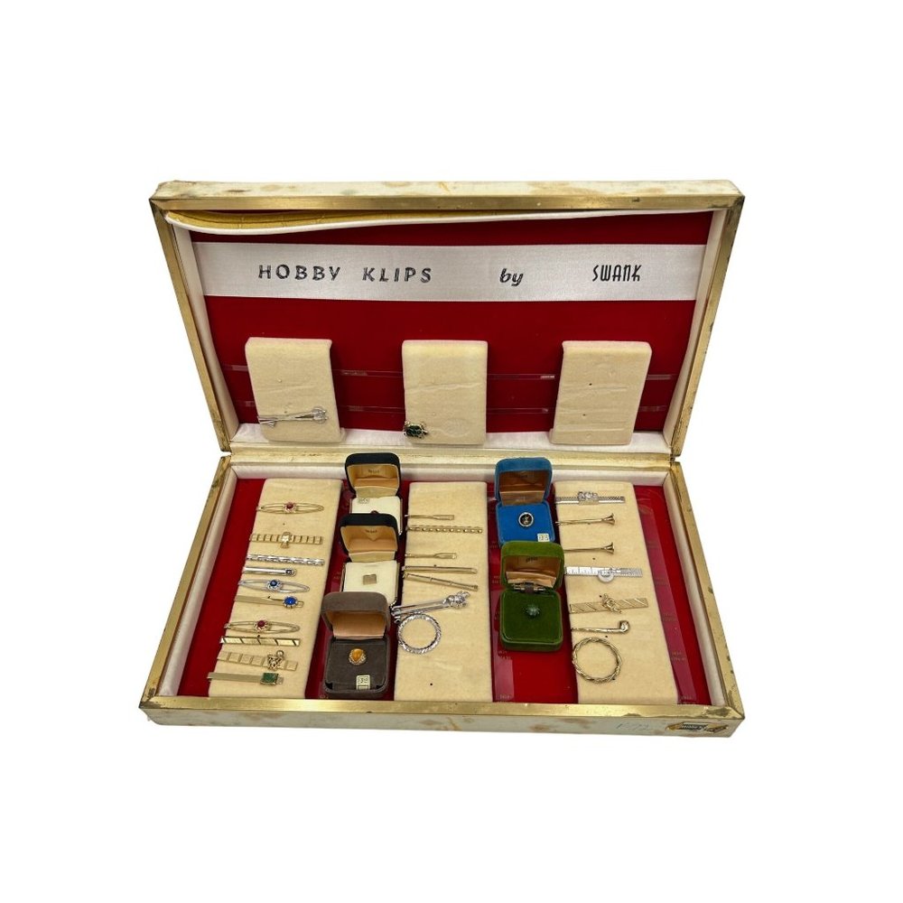 Vintage SWANK Men Accessories Collection Salesman Case 31 Pieces New Old Stock